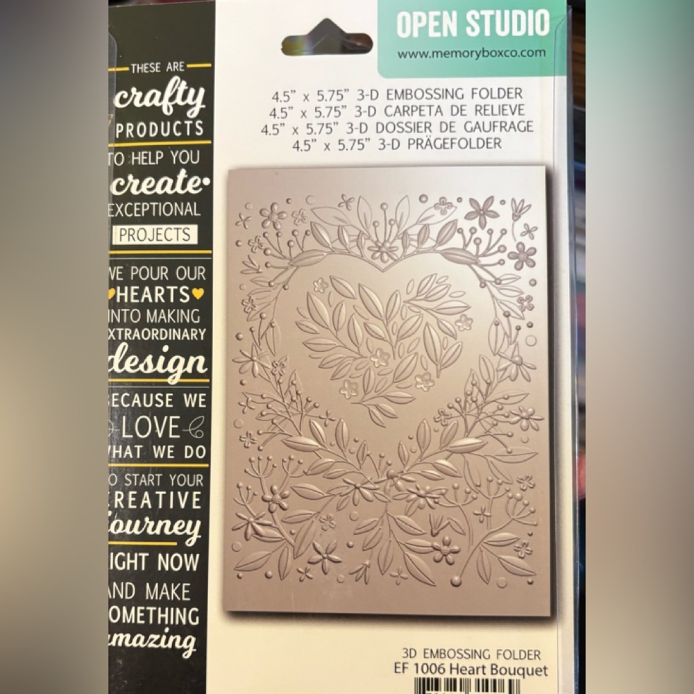 Open Studio 3D Heart Bouquet Embossing Folder